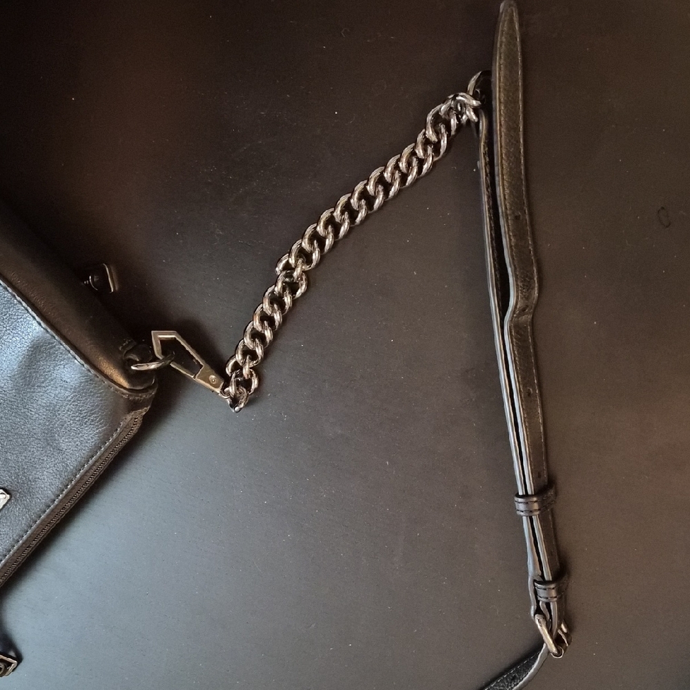 Mini 5 Zip Crossbody With Zipper Details - Picture 5 of 15
